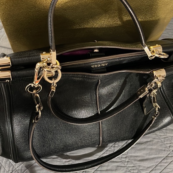 Coach bag used 3 times only Perfact condition - Picture 2 of 3